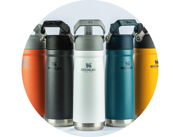 Stanley - 40% OFF na garrafa Quick Flip Black + FRETE GRÁTIS